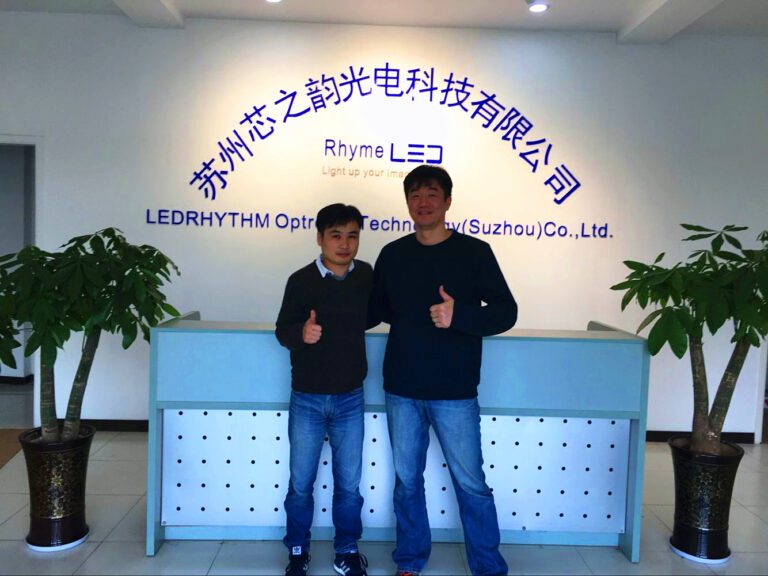 El cliente coreano nos visita para la luz alta de la bahía llevada