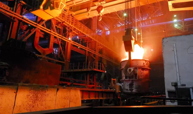 工业应用中的 3 种高温 LED 灯