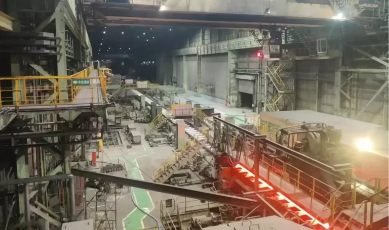 钢铁厂高温高压 LED 照明解决方案