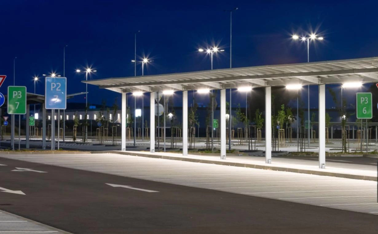 outdoor commercial led area lights