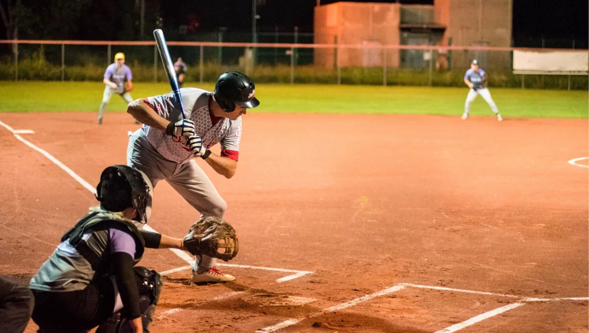 Normas de iluminación de campos de béisbol