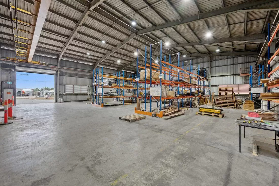 Las mejores luces LED de gran altura para la iluminación de talleres.