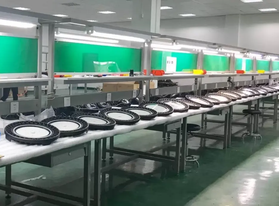 ufoの高い湾は生産を導いた